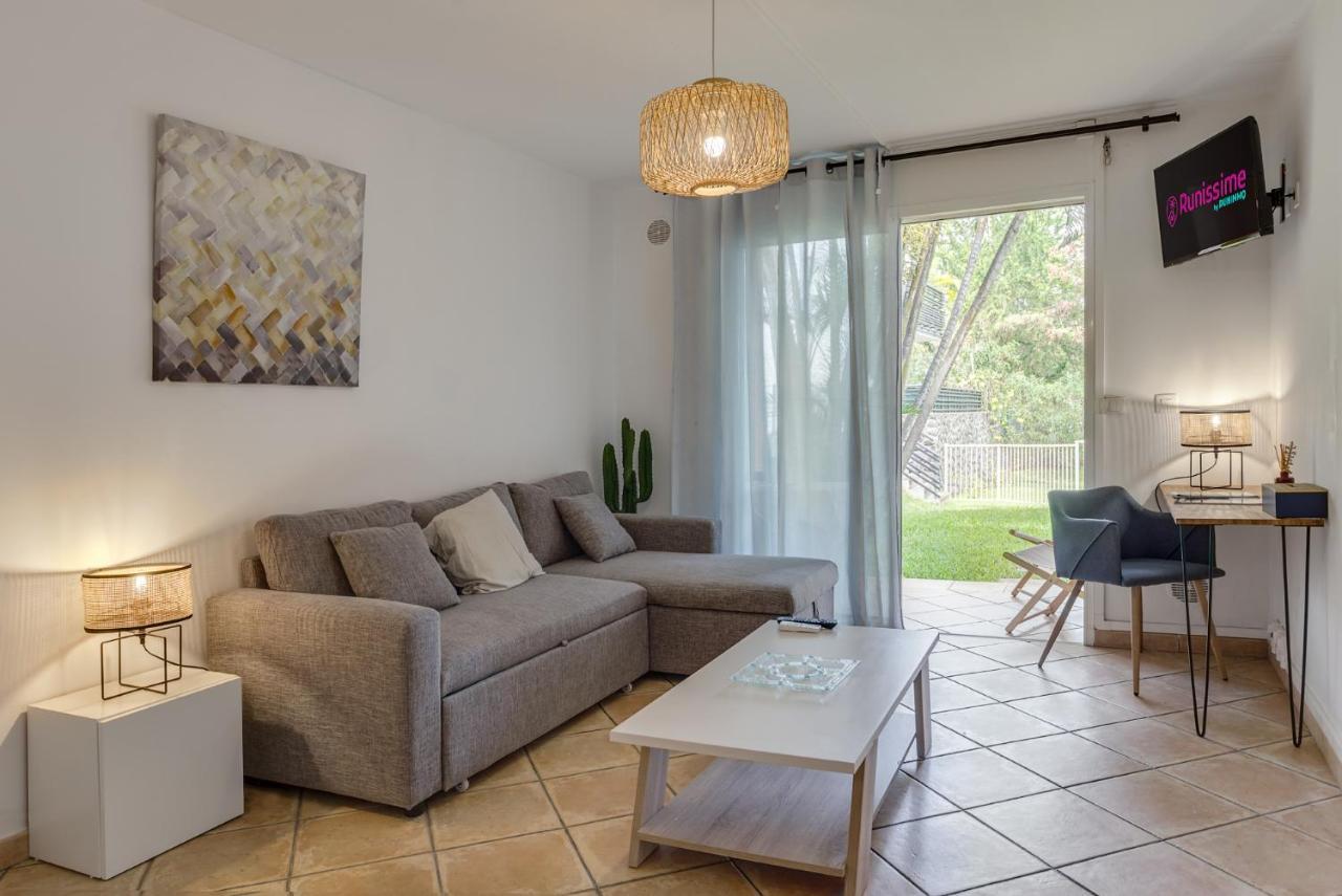 Le Saint-Gilles - Studio A St-Gilles-Les-Bains - Situe Dans Residence Privee Avec Piscine Exterior foto