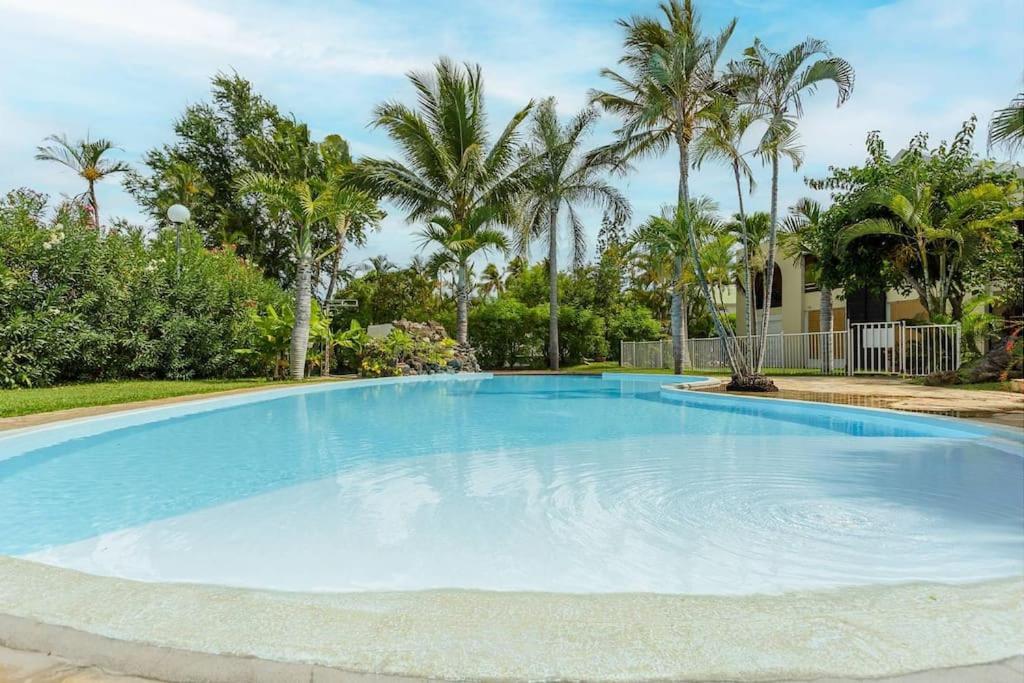 Le Saint-Gilles - Studio A St-Gilles-Les-Bains - Situe Dans Residence Privee Avec Piscine Exterior foto